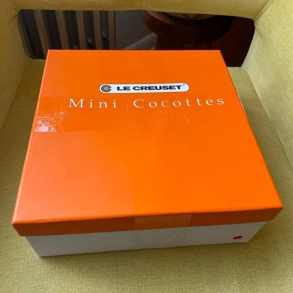 Le Creuset Stoneware Cherry Red Set of 4 Mini Cocottes with Recipe Book - Picture 2 of 15